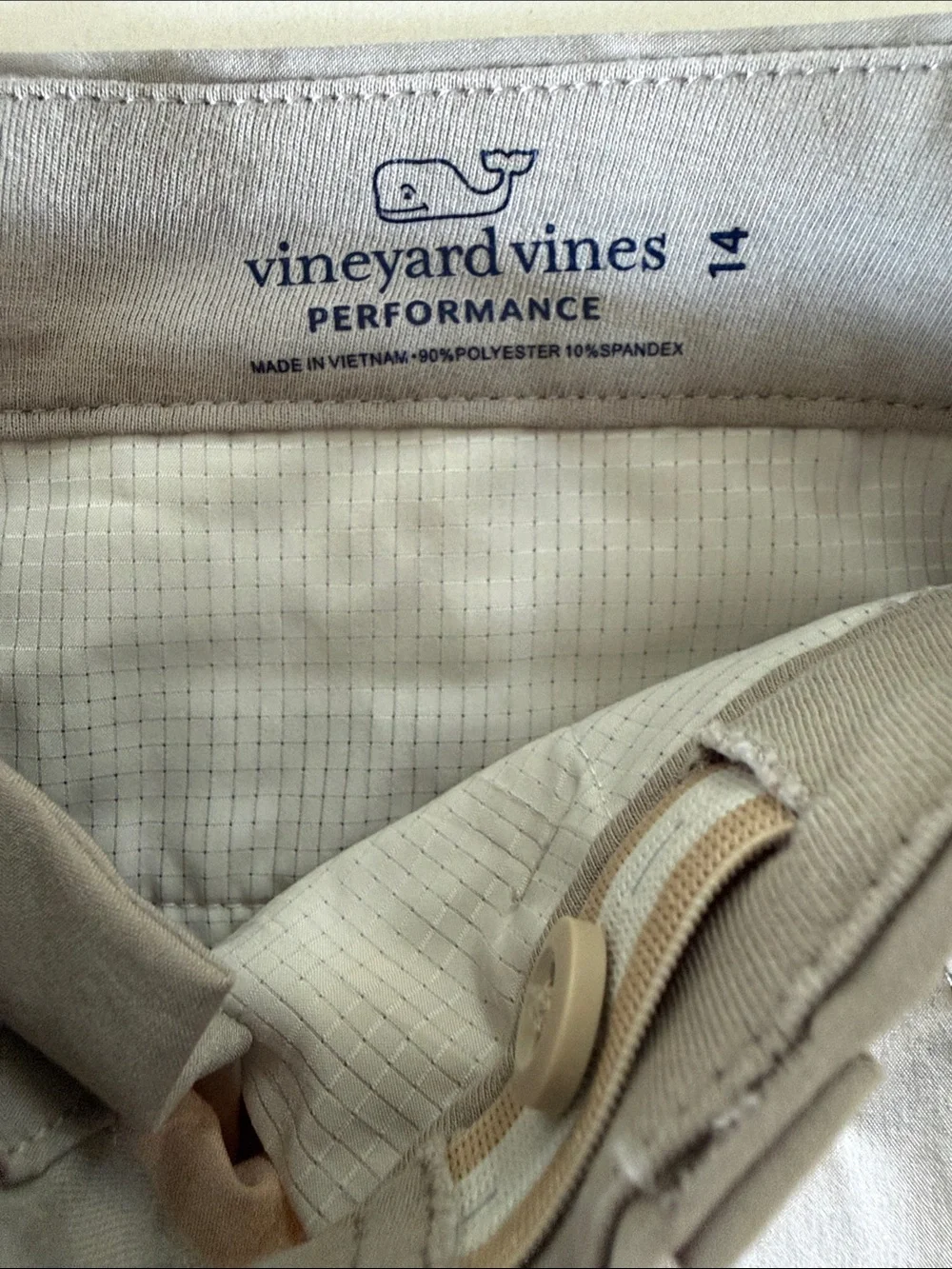 Vineyard Vines flat front